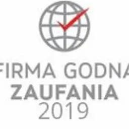 Grafika z napisem 'Firma Godna Zaufania 2019' z symbolem globu i czerwonym znakiem akceptacji.