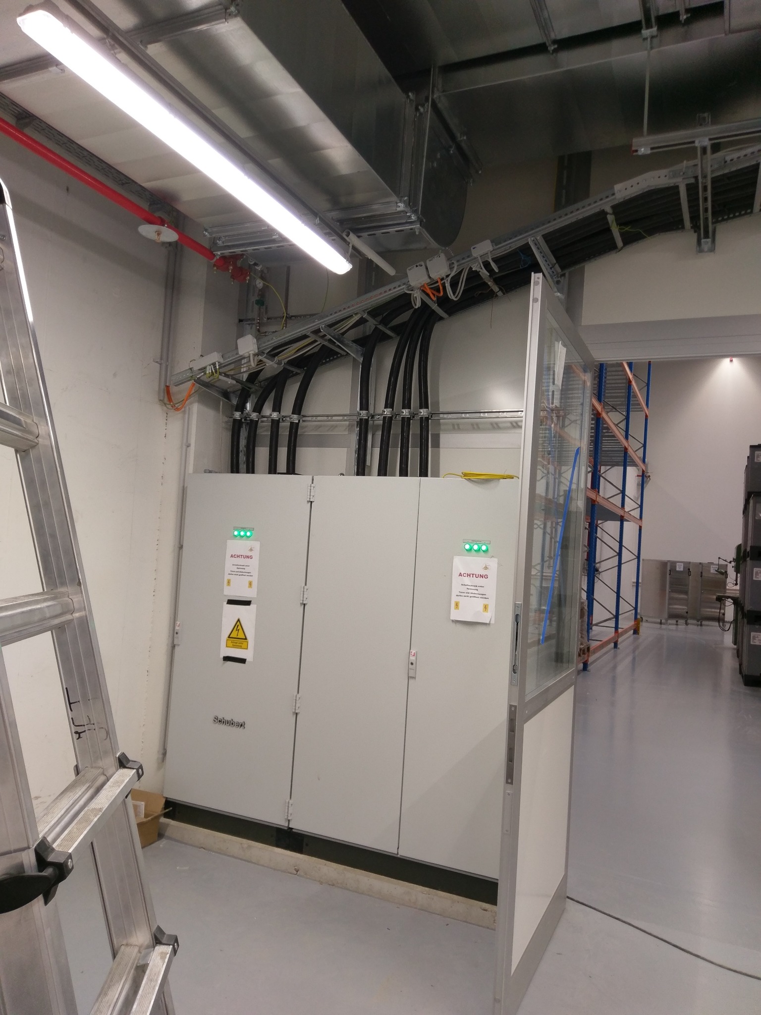 Montaż rozdzielni i okablowania, Renningen Niemcy Resine-Starz-Straße 4