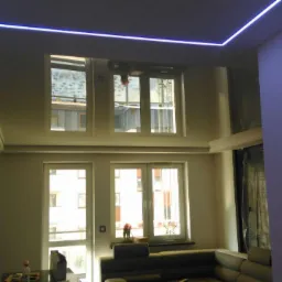 Sufity podwieszane i napinane.