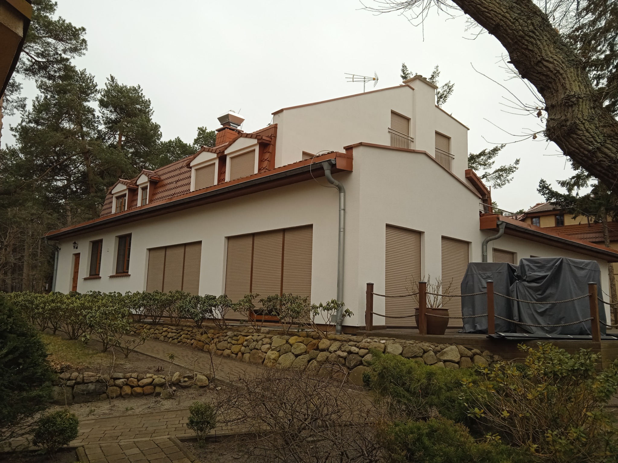 Mycie i malowanie elewacji ostatnia realizacja.