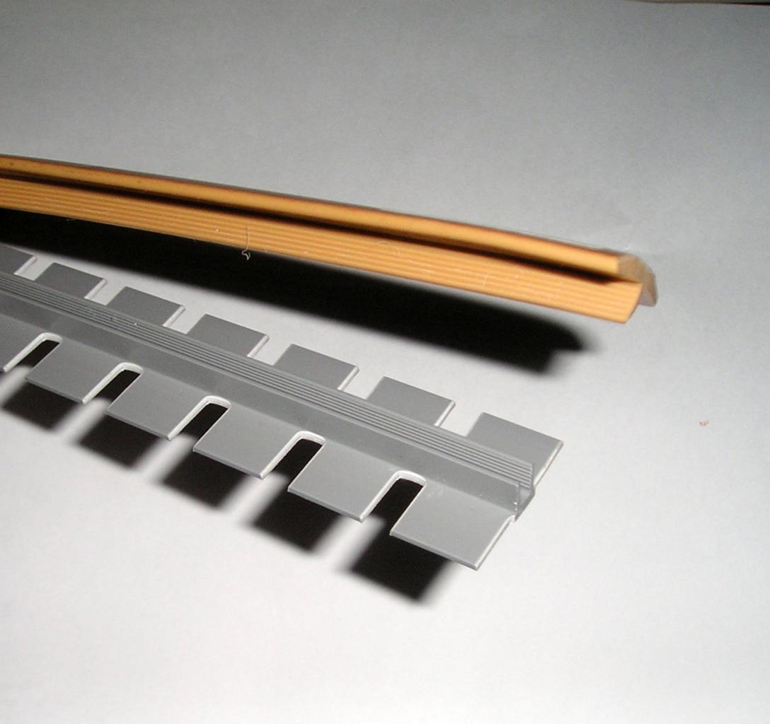 Listwa podłogowa do łuków