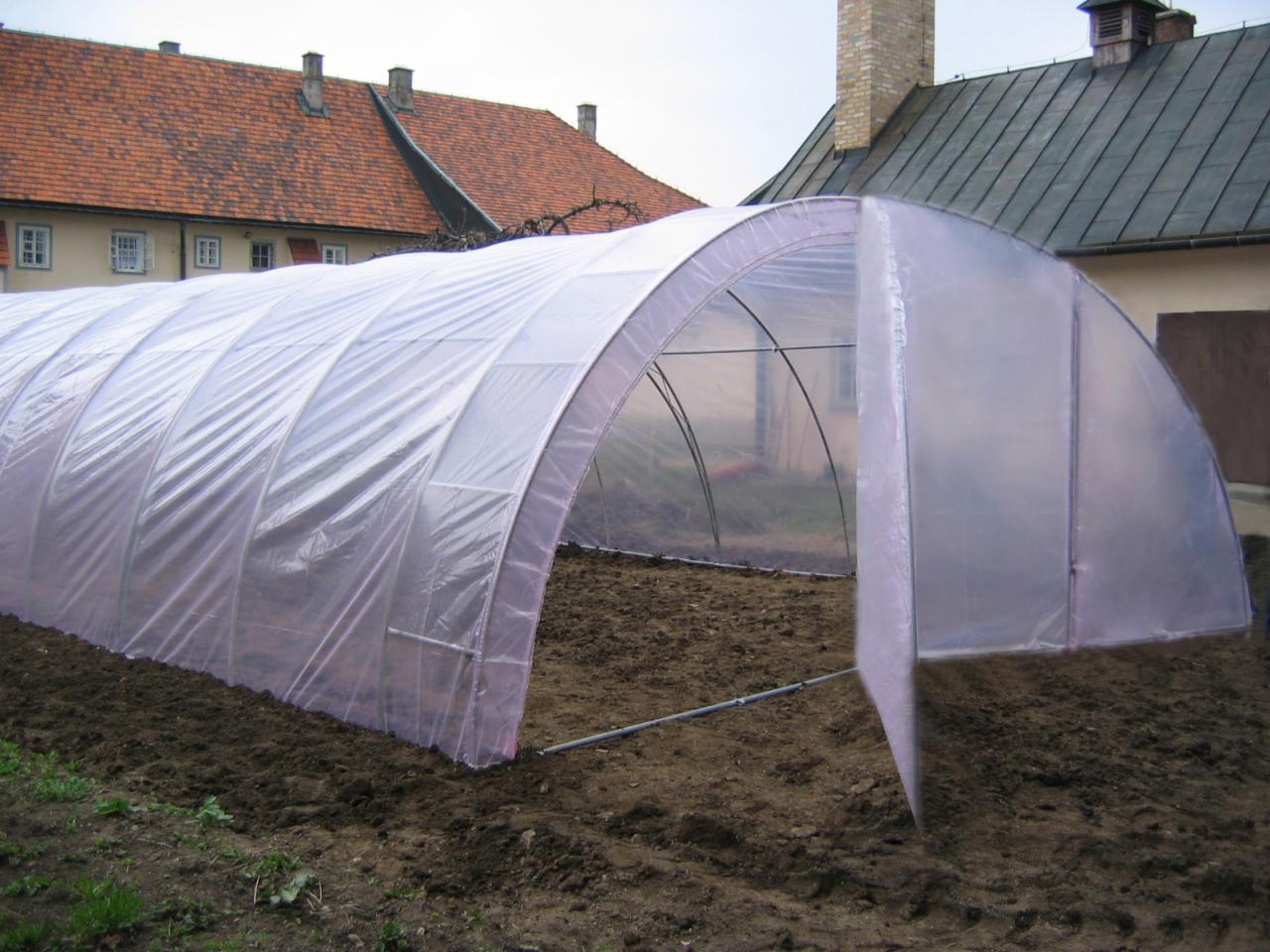 Tunele foliowe o powierzchni od 6m2 do 270m2