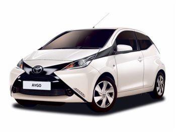 Biały samochód Toyota Aygo z czarnymi akcentami, widok z boku na białym tle.
