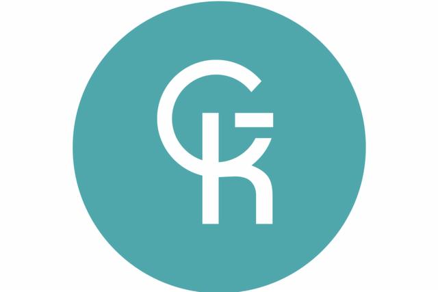 Minimalistyczne logo firmy kosmetycznej z białymi literami 'GR' na tle turkusowego koła.