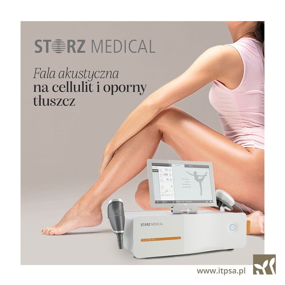 Kobieta siedząca obok urządzenia do terapii falą akustyczną Storz Medical na cellulit i oporny tłuszcz, widoczny panel sterowania i aplikator.