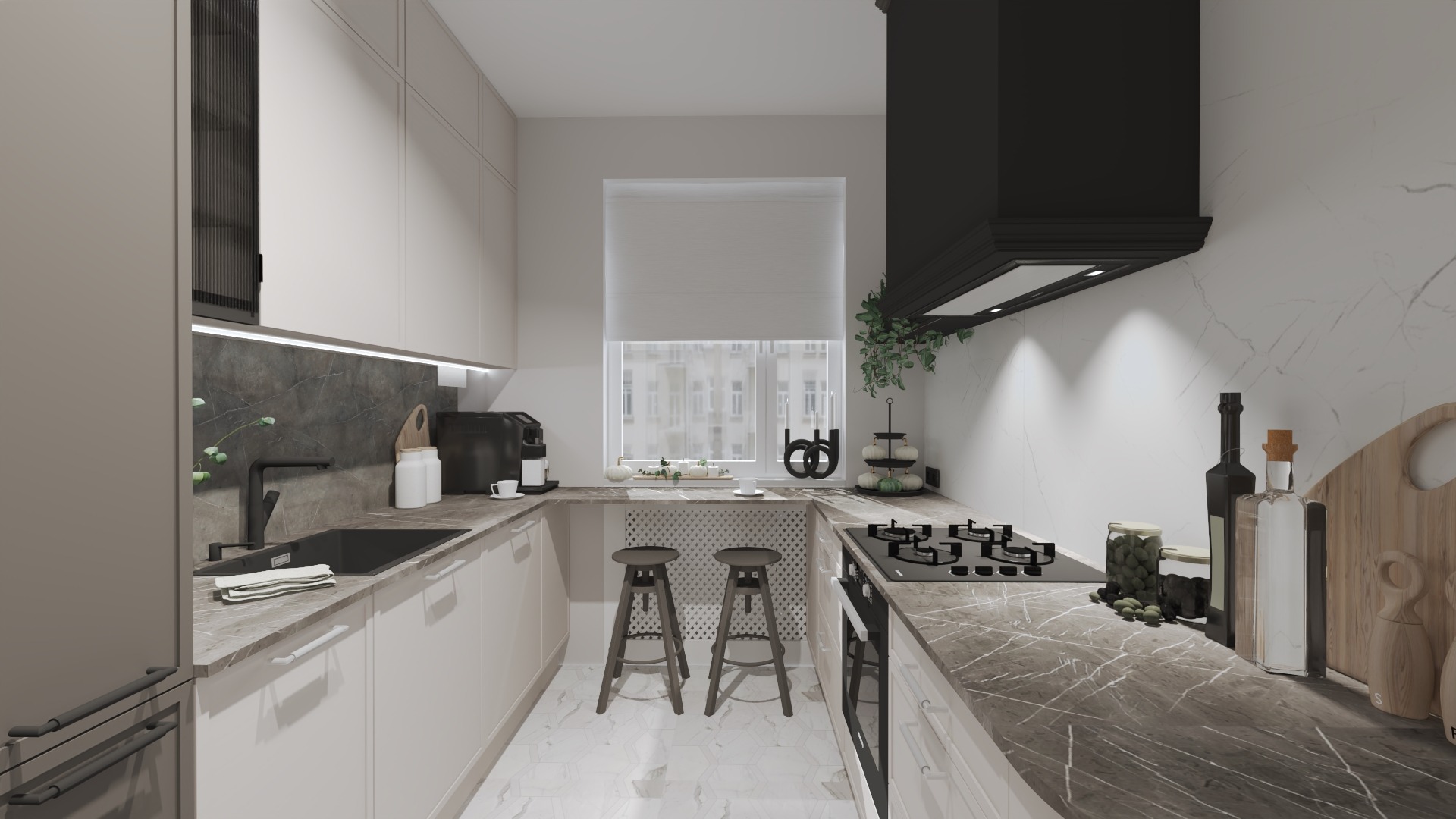 Nowoczesna kuchnia w odcieniach beżu i szarości z marmurowym blatem, czarną armaturą i wyspą z dwoma stołkami barowymi, oświetlona światłem dziennym wpadającym przez okno z roletą rzymską.