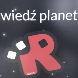 Ekran z napisem 'Odwiedź planetę' i czerwonym logo litery R z dwoma białymi kwadratami na tle kosmicznej siatki połączeń.