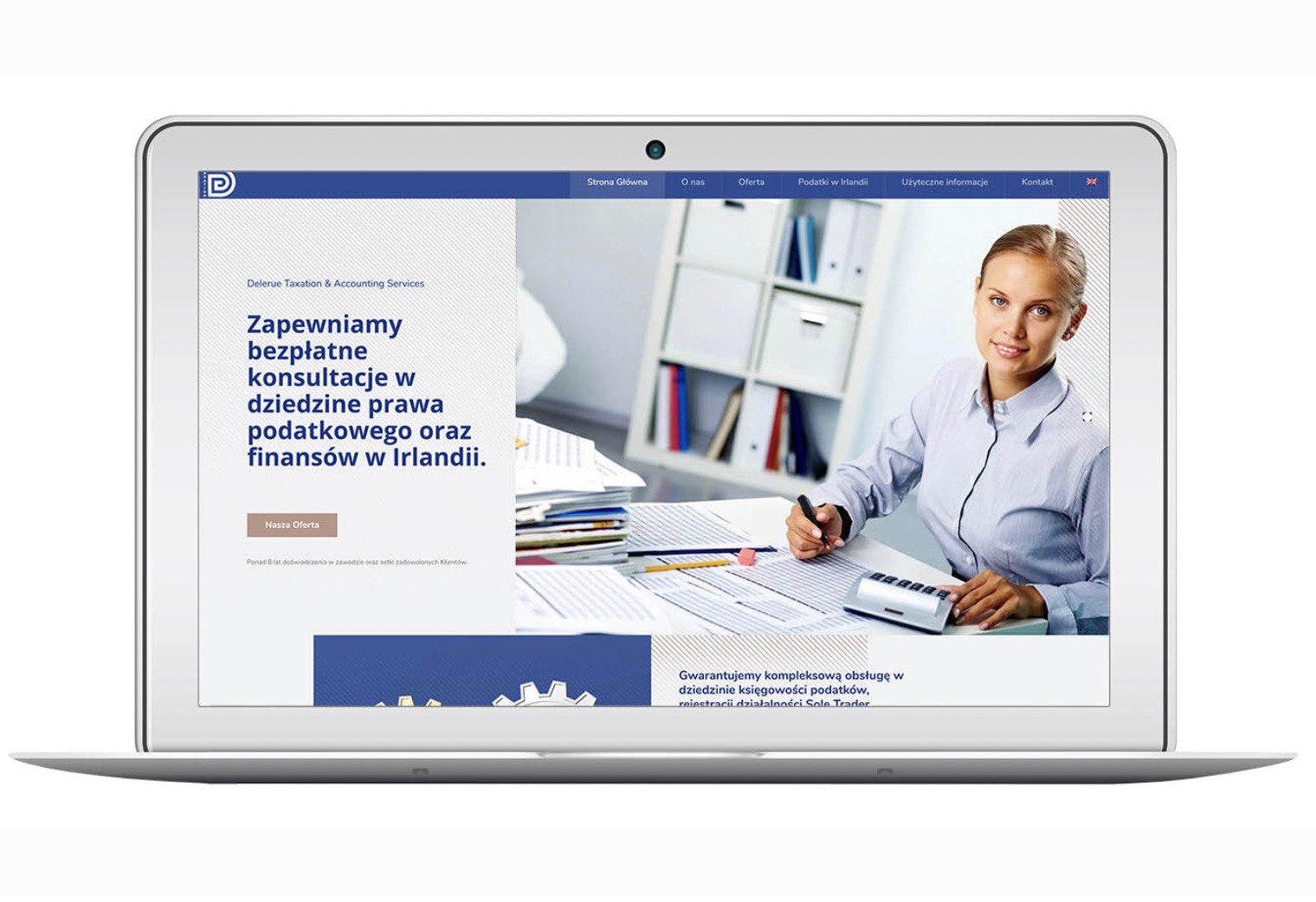 Strona internetowa na laptopie prezentująca ofertę bezpłatnych konsultacji prawnych i podatkowych w Irlandii, z uśmiechniętą konsultantką w tle.