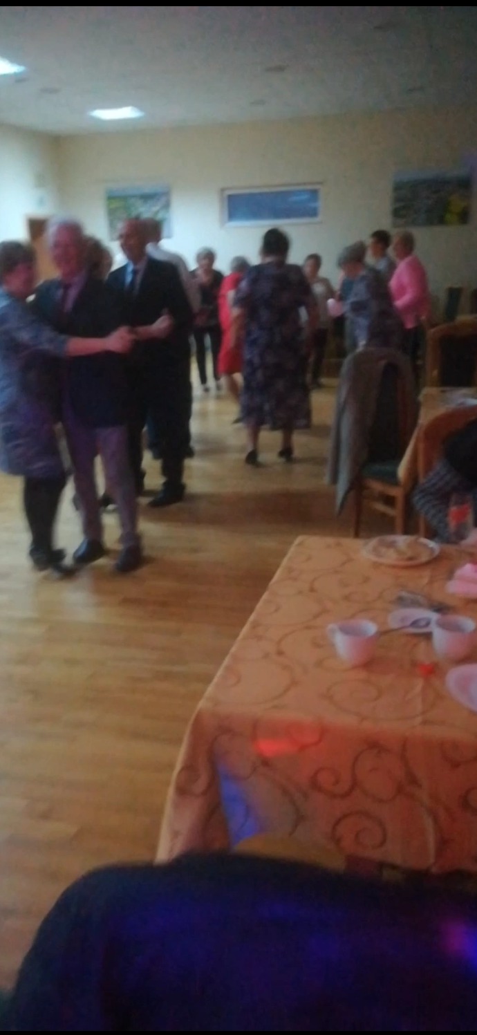 Zabawa walentynkowa dla seniorów 15-02-21 r w Jawor