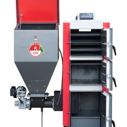 TWÓJPIEC SPÓŁKA Z OGRANICZONĄ ODPOWIEDZIALNOŚCIĄ - Nowoczesny piec na paliwo stałe z podajnikiem i otwartymi drzwiczkami, widoczny zbiornik na paliwo z oznaczeniem klasy 5 Eco Design.