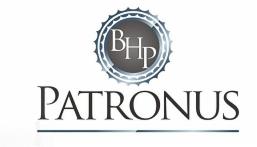 Logo firmy PATRONUS z symbolem BHP w okrągłej rozecie, umieszczone na białym tle z delikatnym cieniem.