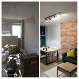 Zdjęcie typu 'przed i po' przedstawia pokój w trakcie i po remoncie: po lewej stronie bałagan, worki z zaprawą, narzędzia, płyty kartonowo-gipsowe, po prawej stronie wykończony pokój z ceglaną...