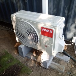 Klimatyzator VIVAX do ogrzewania kontenera mieszkalnego 