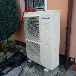 Pompa ciepła Panasonic T-CAP 12 KW do budynku bez ocieplenia o powierzchni 240m2