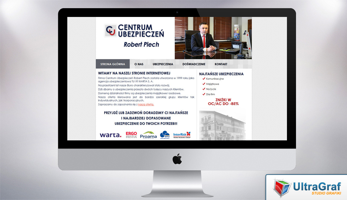 Ekran komputera iMac wyświetlający stronę internetową firmy ubezpieczeniowej 'Centrum Ubezpieczeń Robert Plech', z widocznym menu, tekstem powitalnym, listą najtańszych ubezpieczeń oraz logotypami...