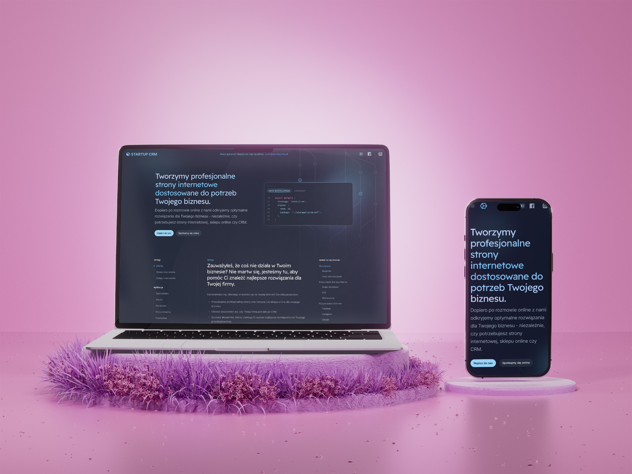 Laptop z wyświetloną stroną internetową firmy Startup CRM, obok smartfon z widoczną wersją mobilną strony, całość umieszczona na dekoracyjnej platformie z fioletowej trawy na różowym tle.