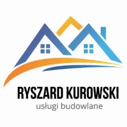 Logo firmy budowlanej Ryszard Kurowski, przedstawiające stylizowane domy w kolorach niebieskim i pomarańczowym na białym tle.
