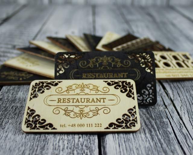 Drewniane wizytówki