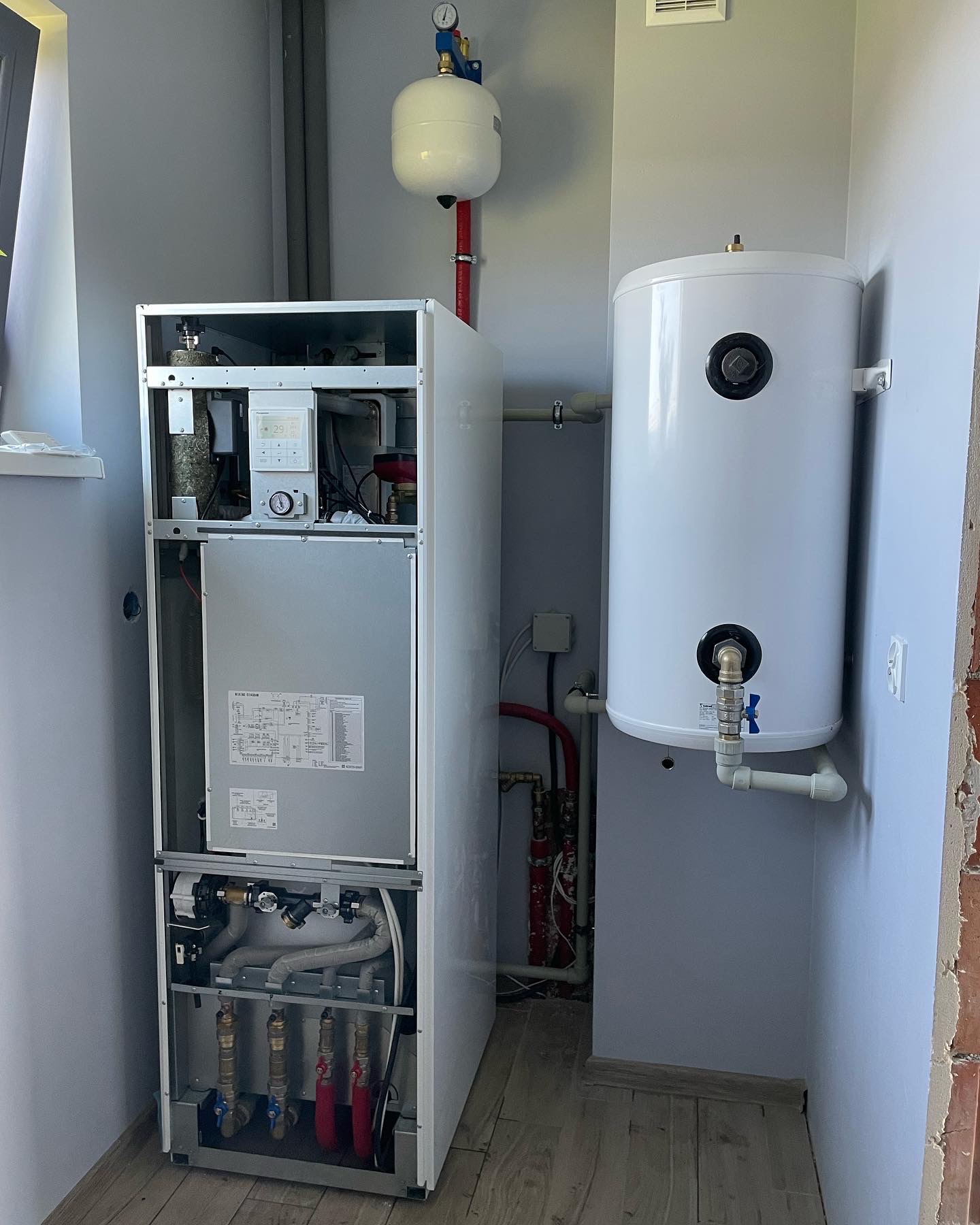 Montaż pompy ciepła Panasonic.