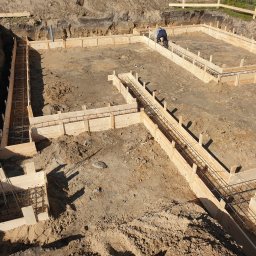 Zakład Remontowo Budowlany, A.Kruk - Szalunek ław fundamentowych