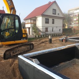 Zakład Remontowo Budowlany, A.Kruk - Zasypywanie, zagęszczanie przy stanie 'zero'.