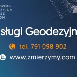 Logo pracowni geodezyjnej Mateusz Machoń z Boronowa na ciemnoniebieskim tle z planami budynków w tle, prezentujące usługi i dane kontaktowe.