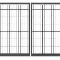 Dwuskrzydłowa, nowoczesna brama wjazdowa z metalową siatką i prostymi słupkami, prezentowana na białym tle. Minimalistyczny design, symetryczny układ.