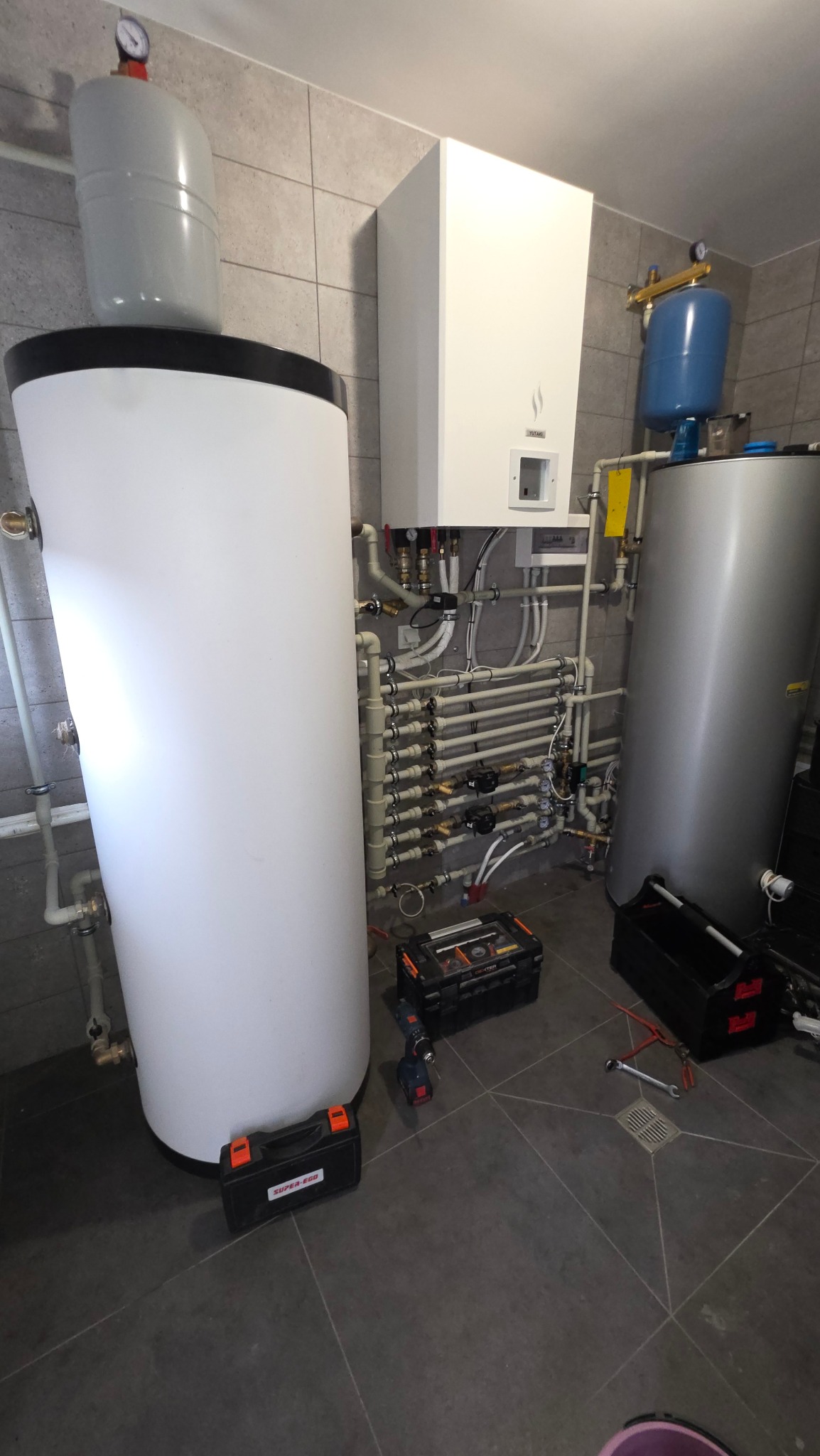 Maszynownia z pompą ciepła Hitachi