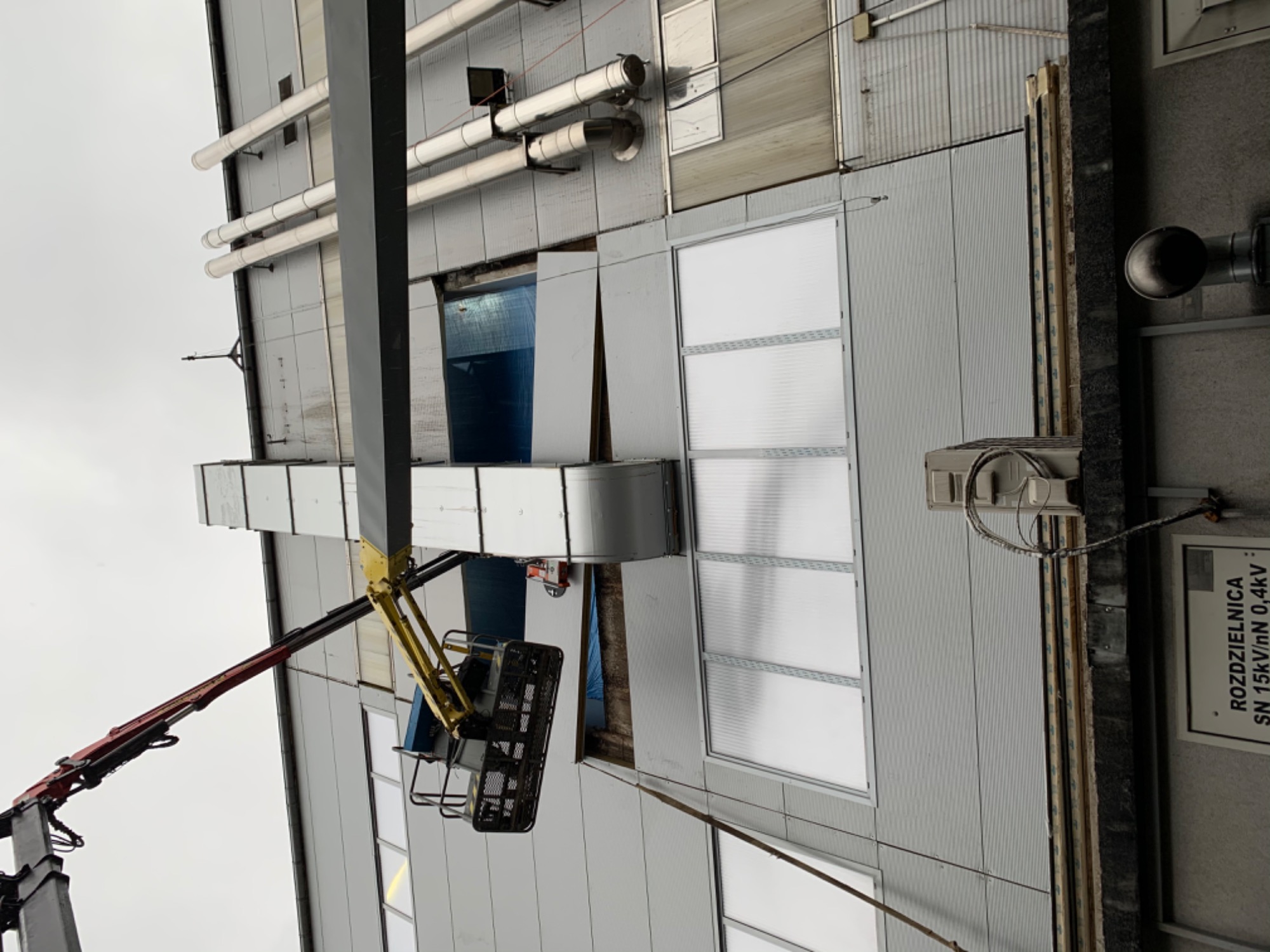 Konstrukcje stalowe, Płyty warstwowe