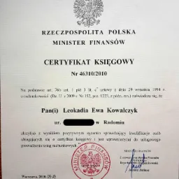 Skan Certyfikatu Księgowego wydanego przez Ministra Finansów Rzeczypospolitej Polskiej dla Leokadii Ewy Kowalczyk z Radomia, nr 46310/2010.