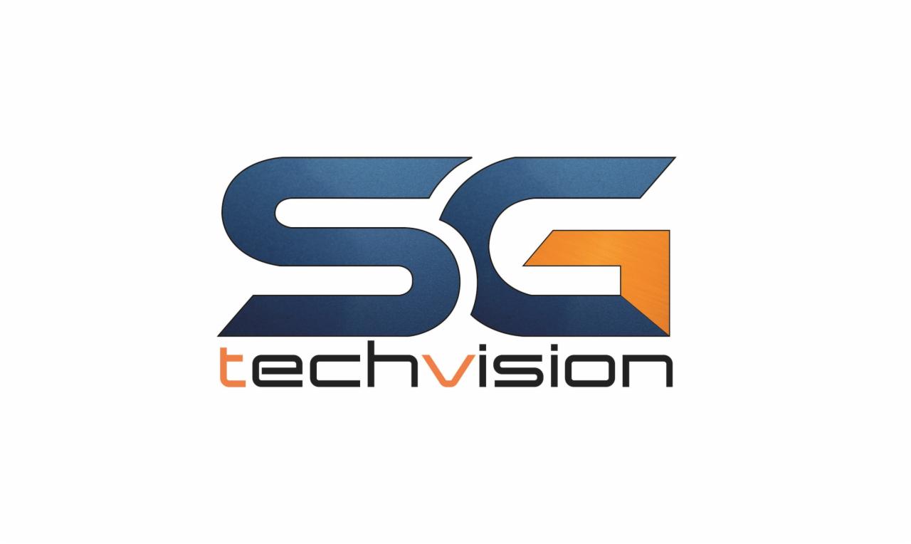 Logo firmy Techvision z granatowymi literami SG i pomarańczowym akcentem, umieszczone na białym tle.