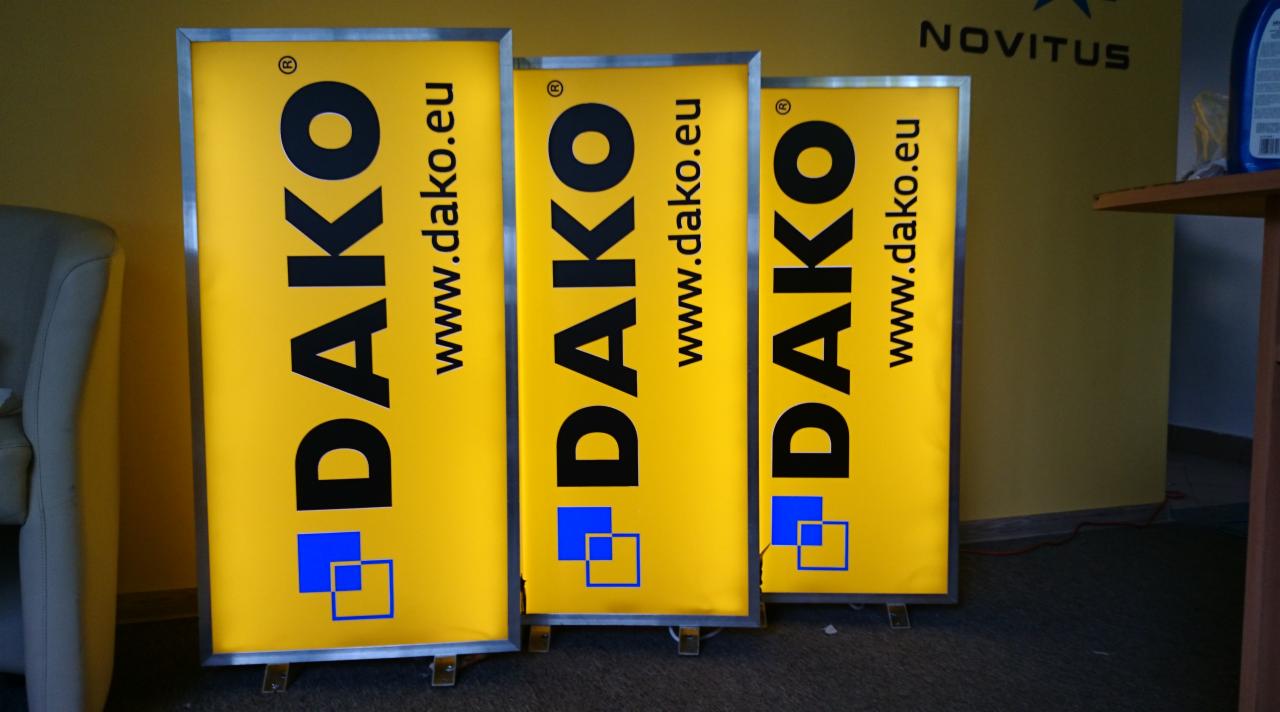 kaseton podświetlany reklamowy