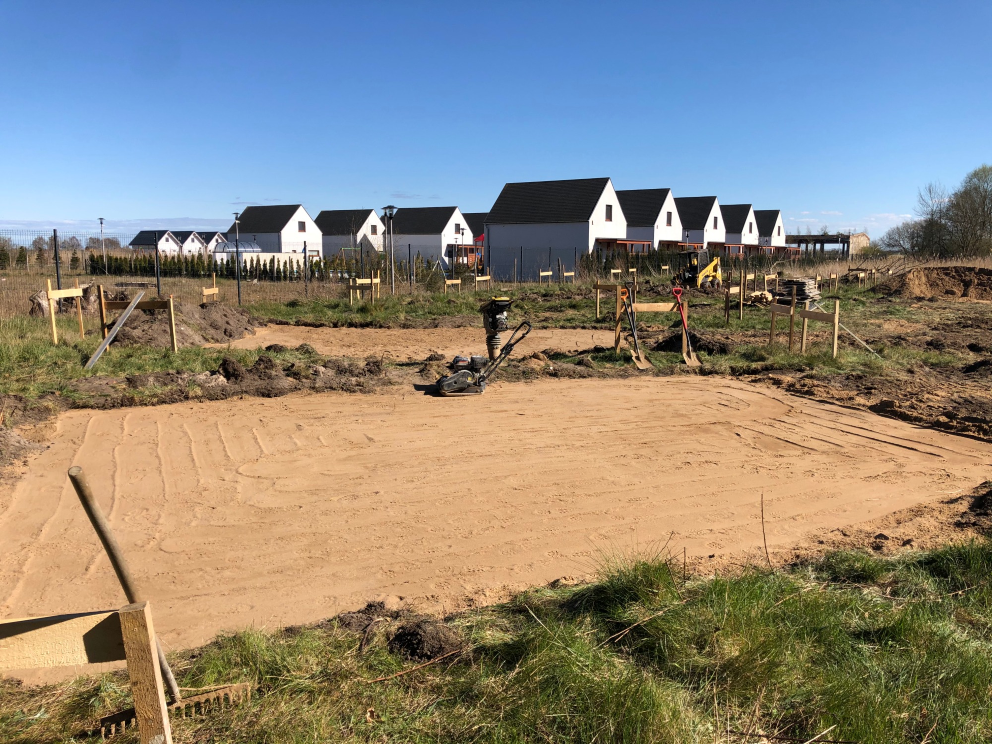 Budowa płyt fundamentowych pod domki letniskowe