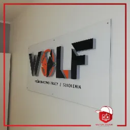 Litery przestrzenne - styrodur + lico z plexi dla WOLF Częstochowa