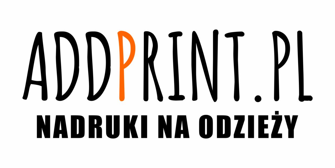 Czarno-pomarańczowe logo firmy ADDPRINT.PL z napisem 'NADRUKI NA ODZIEŻY' poniżej, na białym tle.