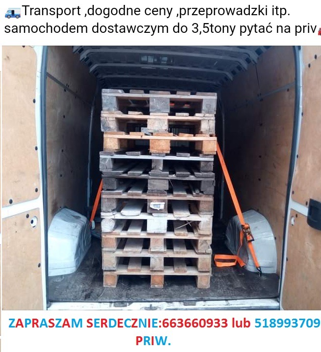 Wnętrze furgonetki z załadowanymi paletami, zabezpieczonymi pomarańczowymi pasami transportowymi.