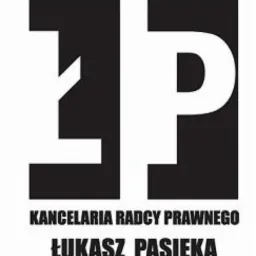Czarno-białe logo kancelarii radcy prawnego Łukasza Pasieka, z abstrakcyjnym symbolem graficznym przypominającym połączenie liter Ł i P.