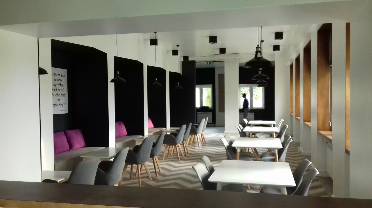 Remont kawiarni w kinie Wielkopolanin w Poznaniu