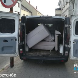 Szybki, sprawny i bezpieczny przewóz różnego typu rzeczy m.in. paczki, meble, sprzęt RTV/AGD i wiele innych oraz drobne przeprowadzki średnim samochodem dostawczym przez 7 dni w tygodniu.

📞 695 863 859

🌐 fb.com/transport-rzeczy