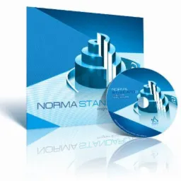 Pudełko i płyta CD z oprogramowaniem Norma Standard 2 do kosztorysowania budowlanego, z niebieską grafiką przedstawiającą abstrakcyjną konstrukcję schodkową.