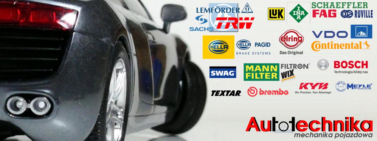 Zbliżenie na tylną część czarnego samochodu sportowego, z widocznymi logo producentów części samochodowych, takich jak Brembo, Bosch, Mann Filter, Lemforder, Textar, na białym tle.