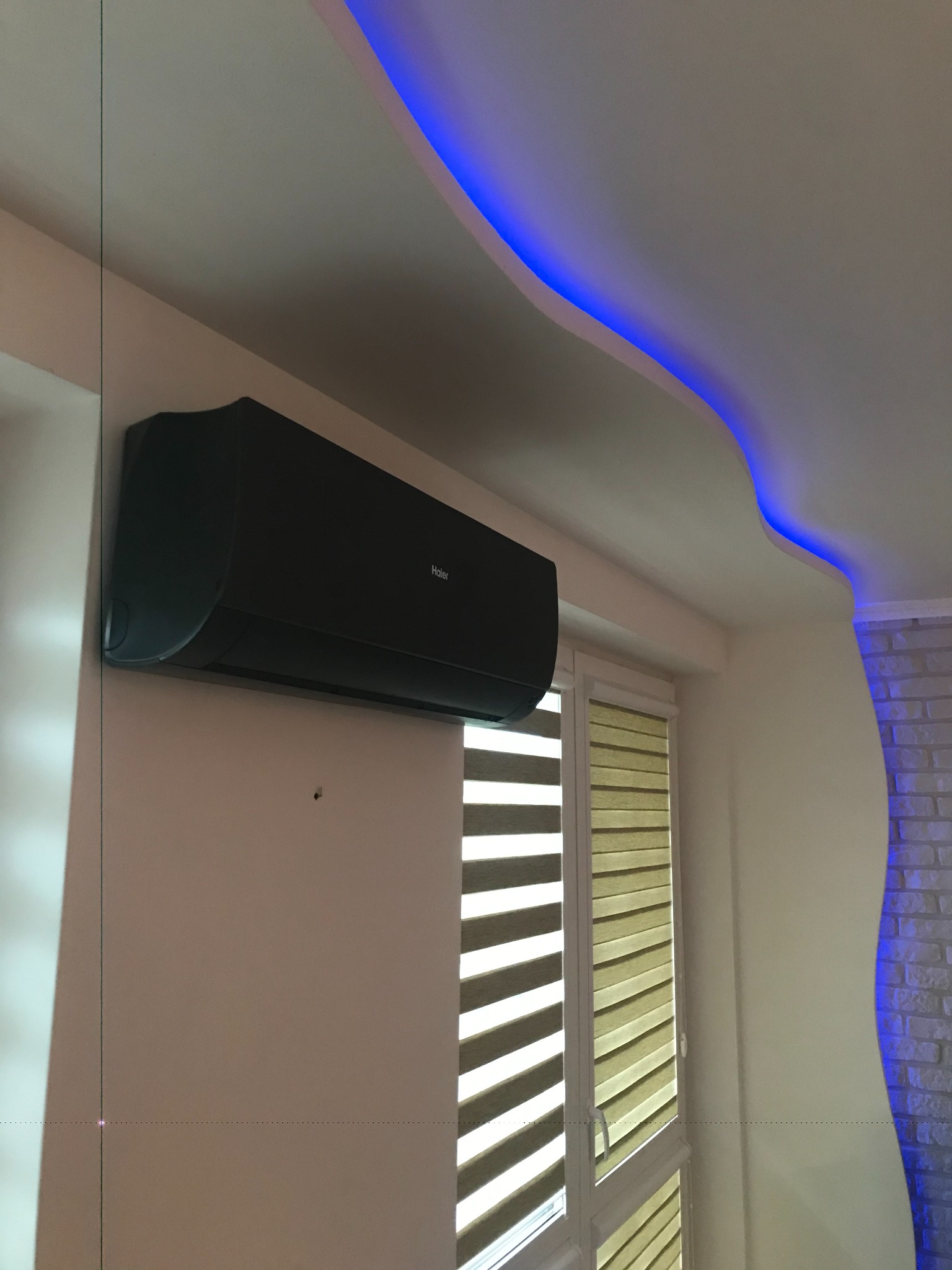 Klimatyzatory w kolorze czarnym