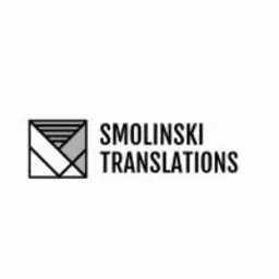 Minimalistyczne logo firmy tłumaczeniowej Smolinski Translations, przedstawiające stylizowaną kopertę z geometrycznymi elementami w odcieniach szarości i czerni.