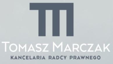 Logo Kancelarii Radcy Prawnego Tomasza Marczaka na jasnoszarym tle, z graficznym symbolem powyżej nazwy.