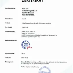 Certyfikat DIN CERTCO dla pelletu drzewnego, potwierdzający zgodność z normami. Dokument zawiera dane firmy, datę ważności i znaki jakości.