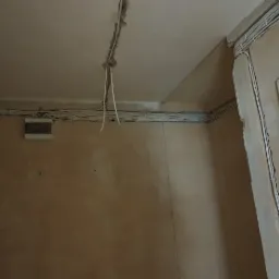 wymiana instalacji elektrycznej w mieszkaniu z płyty