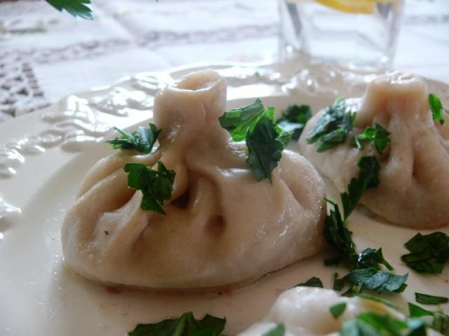 chinkali: mięso jagniece i wołowe