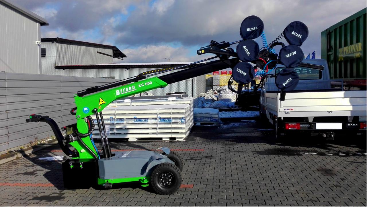 próżniowy robot montażowy do szkła i powierzchni płaskich