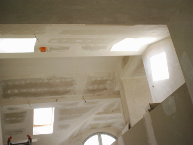 Ko-Bud Oferujemy usługi w zakresie Montażu płyt G/K ,malowanie ,kafelkowanie ,wykończenia pod klucz