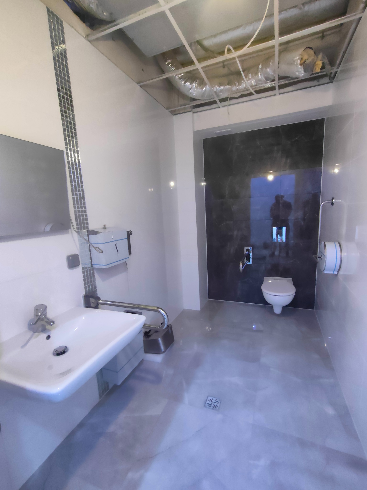 Łazienka przystosowana dla osób niepełnosprawnych